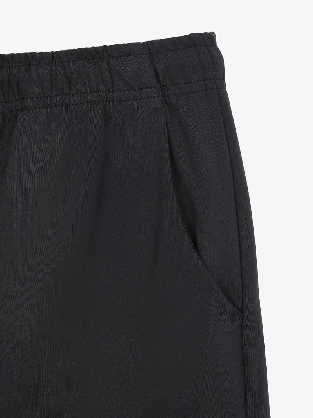 로고 지퍼 포켓 반바지