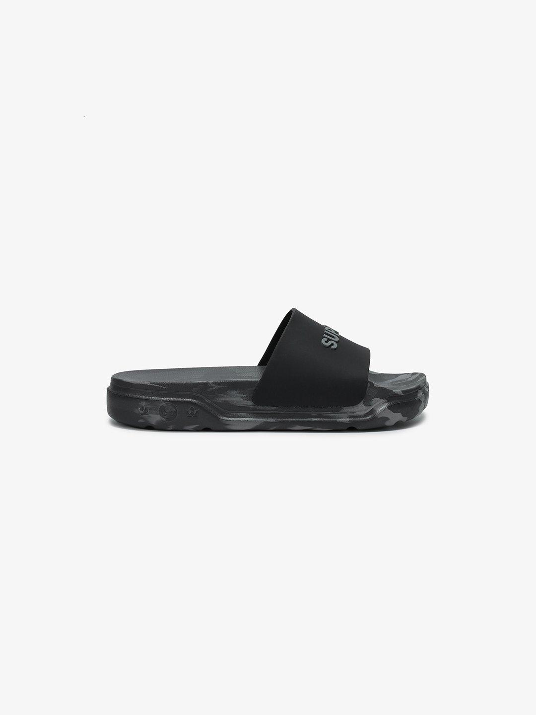 ESSENTIAL SLIDE