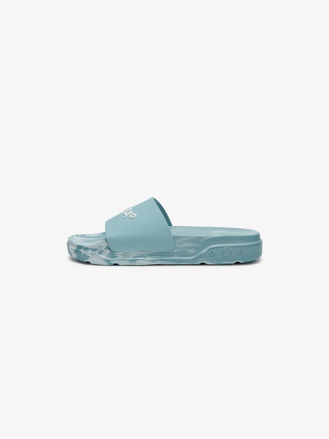 ESSENTIAL SLIDE