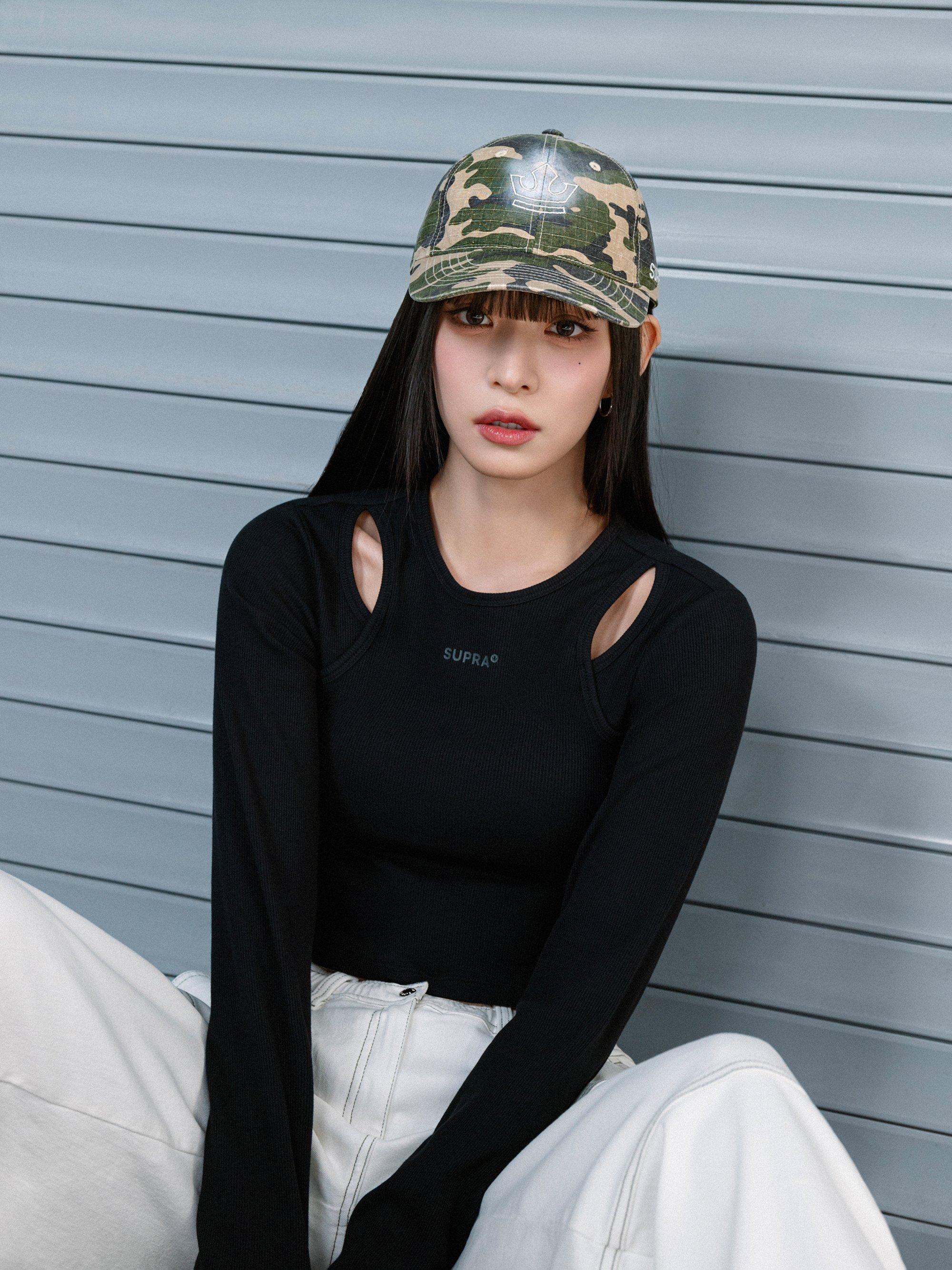 여성 컷아웃 긴팔 크롭 티셔츠